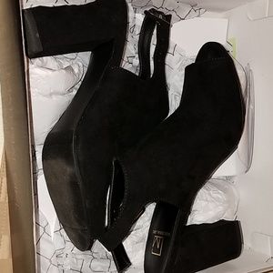 BLACK MATIERIAL GIRL WEDGES